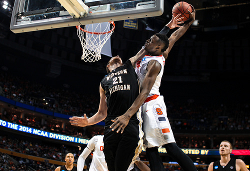 college basketball dunks